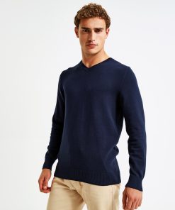 Mens cotton blend v-neck sweater