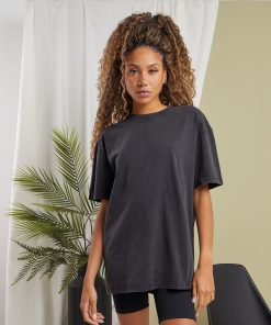 Womenï¿½s oversized acid wash tee