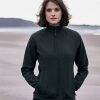 Expert womenï¿½s Basecamp softshell jacket