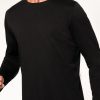 Mens long-sleeved crew neck T-shirt