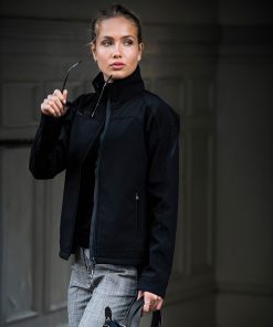 Womenï¿½s Duxbury ï¿½ fashionable performance softshell jacket