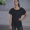 Scoop neck T