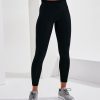 Womenï¿½s TriDriï¿½ performance leggings with pockets