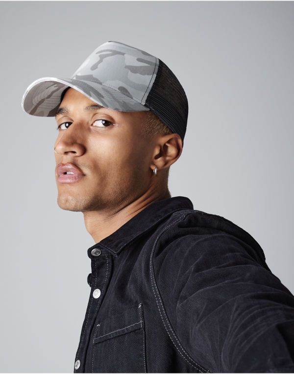 Camo Snapback Trucker